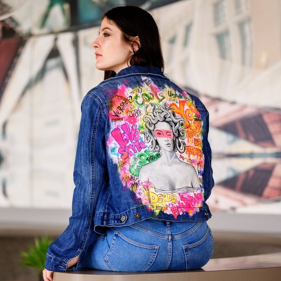 Vintage Denim Jacket Medusa Women's M Size Hand Painted Art - Picture 3 of 4